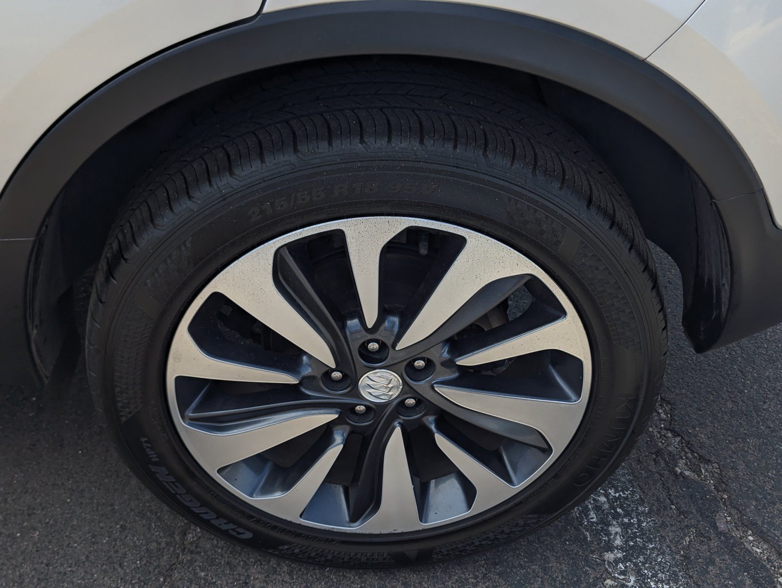 Used 2021 Buick Encore Preferred w/ Safety Package FWD image 7
