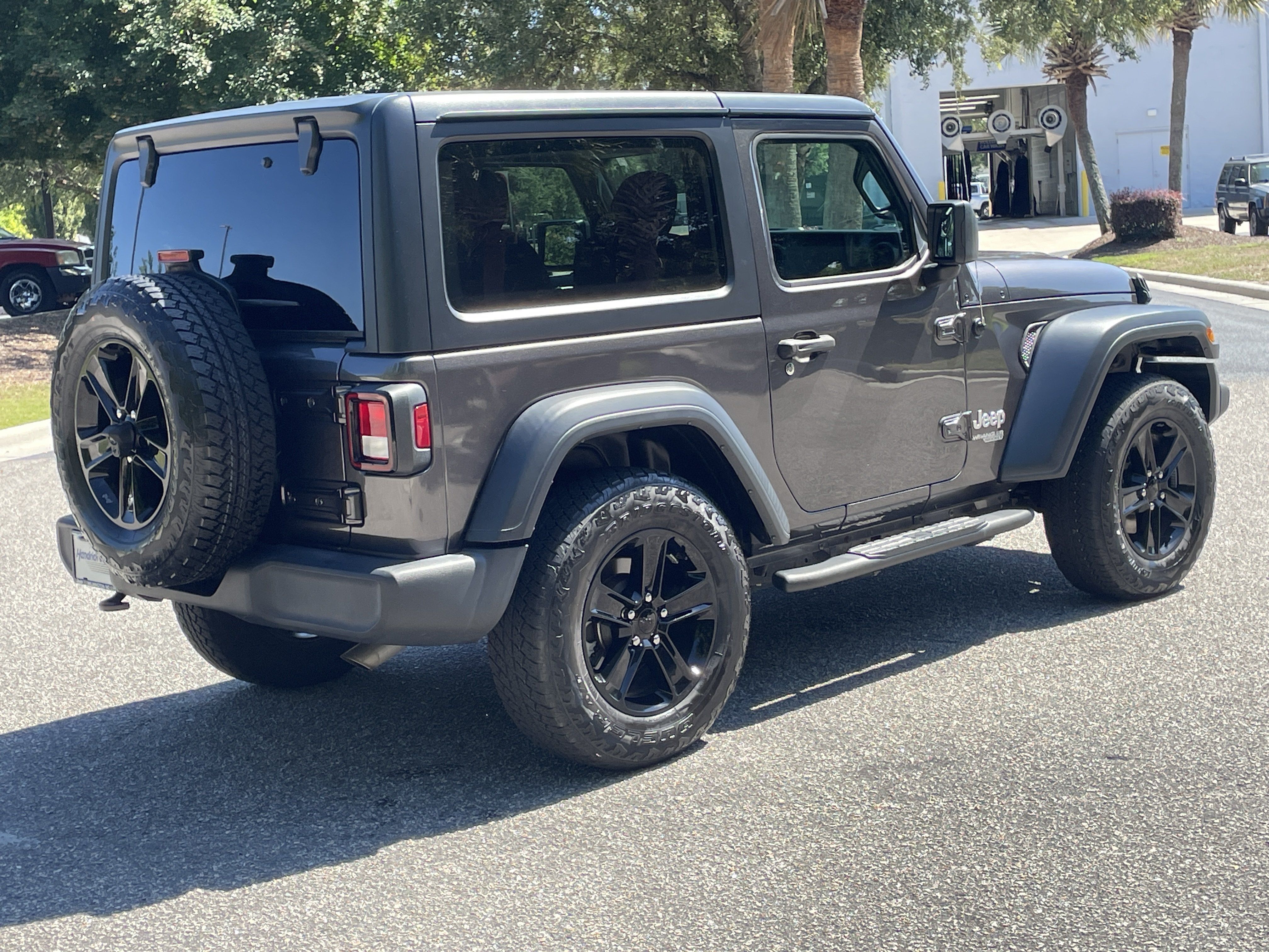 Used 2020 Jeep Wrangler Sport AWD/4WD image 9