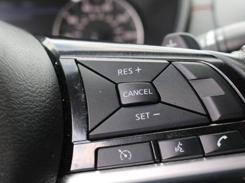 Used 2019 Nissan Altima 2.5 SR FWD image 10