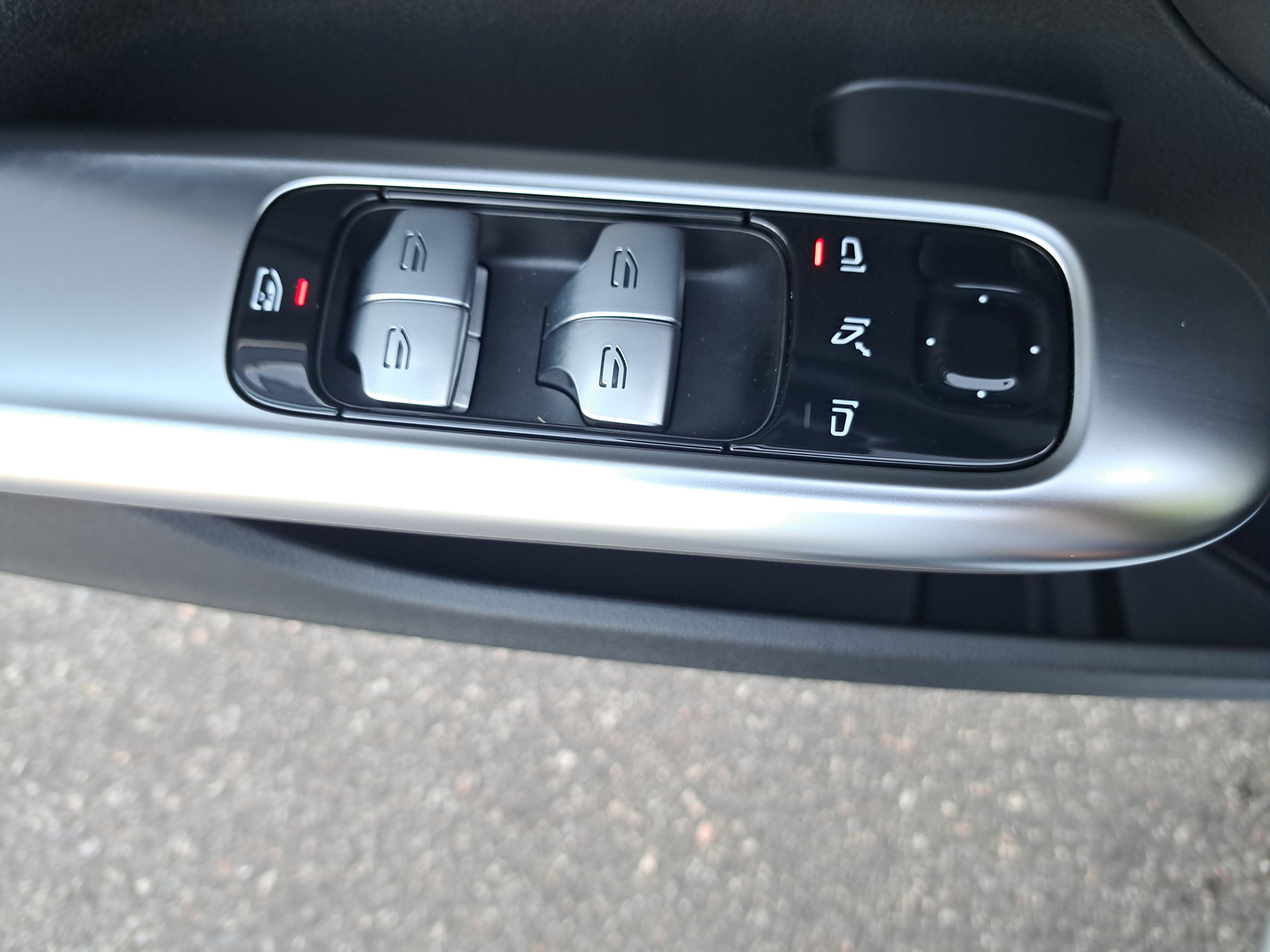 Used 2026 Mercedes-Benz C 300 Sedan image 29