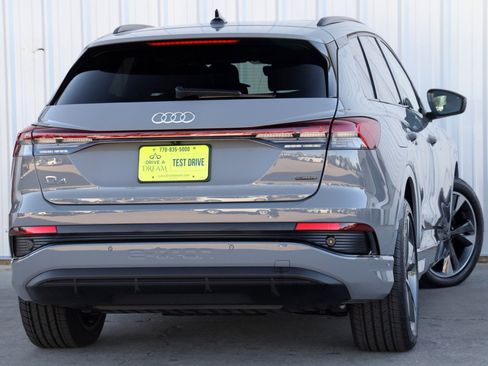 Used 2024 Audi Q4 e-tron Premium Plus w/ Premium Plus image 5