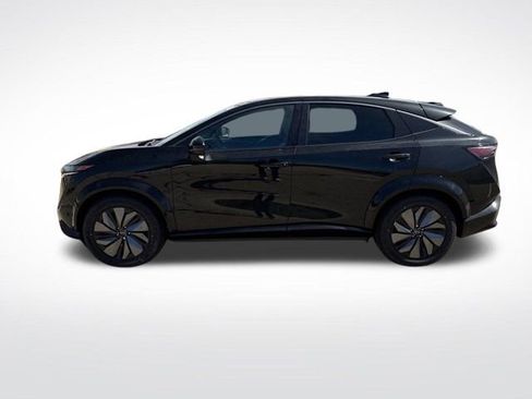 New 2025 Nissan Ariya Platinum image 2