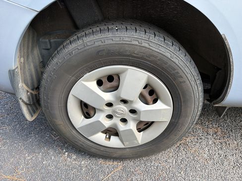 Used 2014 Nissan Rogue S AWD/4WD image 8
