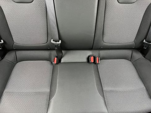 Used 2025 Buick Encore GX Preferred image 36