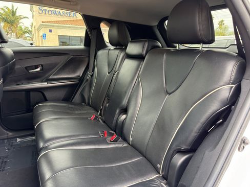 Used 2013 Toyota Venza Limited w/ Tow Prep Pkg FWD image 8