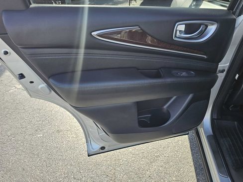 Used 2014 INFINITI QX60 AWD w/ Premium Plus Package image 11