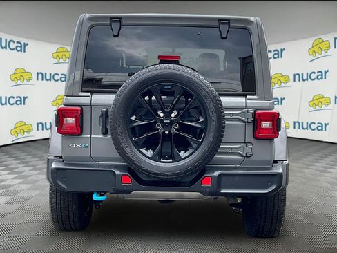 Used 2023 Jeep Wrangler Sahara w/ Cold Weather Group AWD/4WD image 5