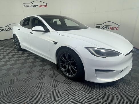 Used 2023 Tesla Model S Standard Range image 2