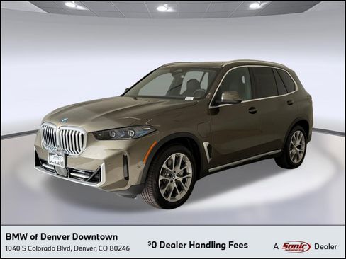 New 2026 BMW X5 xDrive50e w/ Premium Package AWD/4WD image 1