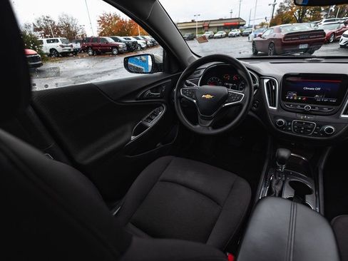 Used 2023 Chevrolet Malibu LT image 12