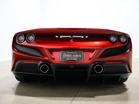 Used 2022 Ferrari F8 Tributo RWD image 60