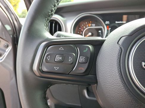 Used 2022 Jeep Wrangler Unlimited Willys image 21