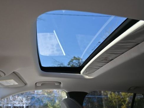 New 2026 Chevrolet Trax ACTIV w/ Sunroof Package image 21