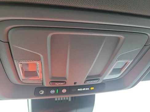 Used 2024 Chevrolet Silverado 1500 LT image 12