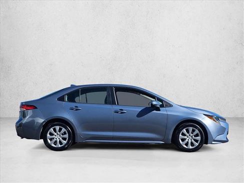 Used 2020 Toyota Corolla LE image 4