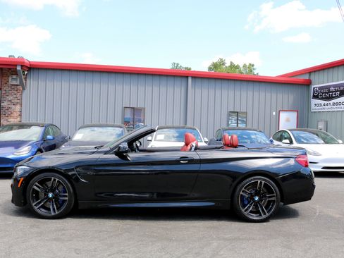 Used 2020 BMW M4 Convertible w/ Executive Package image 2