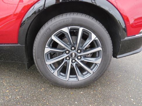 New 2025 Cadillac Lyriq Sport image 12