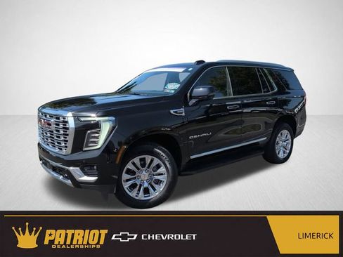 Used 2025 GMC Yukon Denali AWD/4WD image 1