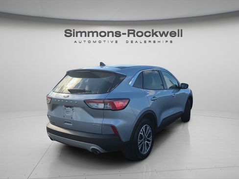 Used 2022 Ford Escape SEL w/ Technology Package image 5