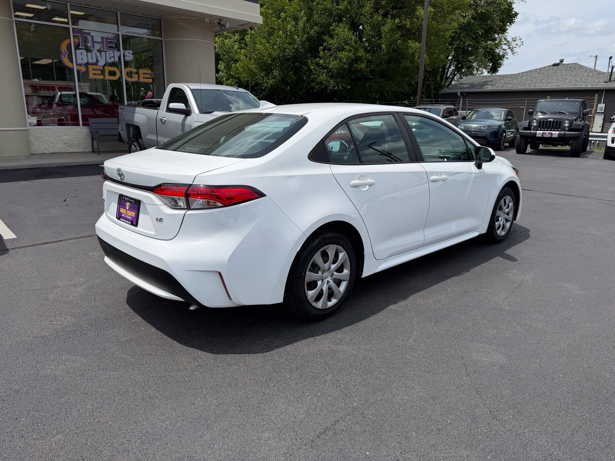 Used 2021 Toyota Corolla LE FWD image 6