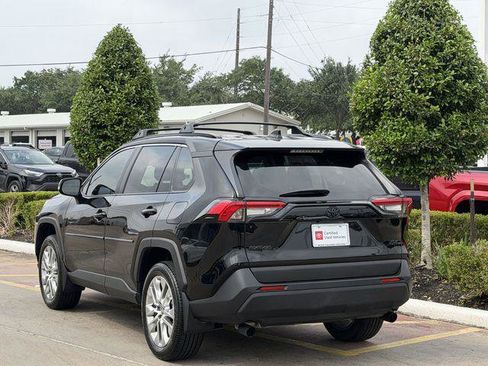 Certified 2025 Toyota RAV4 XLE Premium FWD image 5