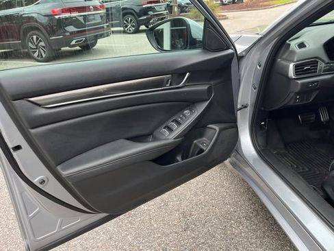 Used 2020 Honda Accord Sport image 5