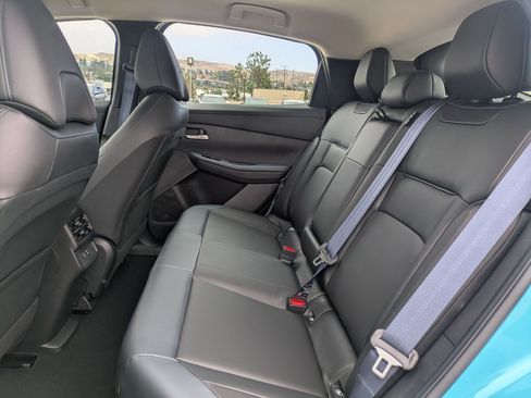 New 2026 Nissan Leaf SV+ w/ Floor Mat Package (SV+) image 8