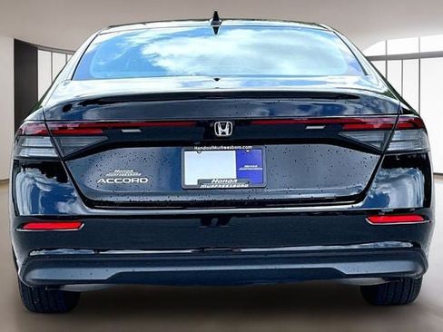 Used 2023 Honda Accord EX image 5