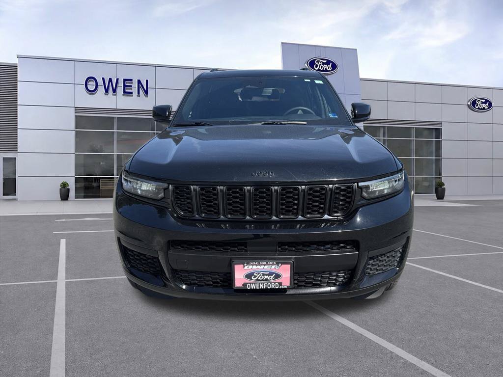 Used 2024 Jeep Grand Cherokee L Laredo AWD/4WD image 9