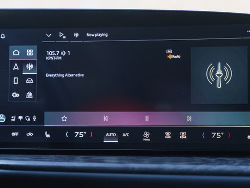 Certified 2025 Audi Q5 Premium w/ Convenience Package image 13