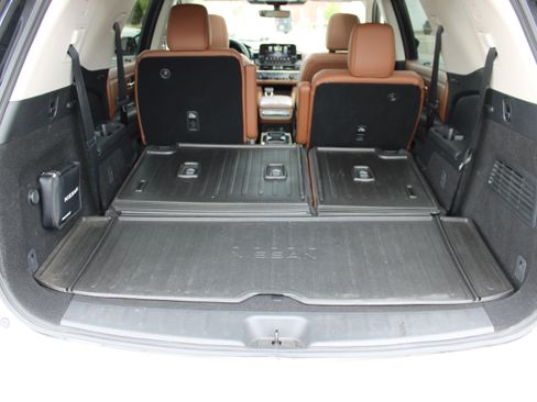 Certified 2023 Nissan Pathfinder Platinum AWD/4WD image 7