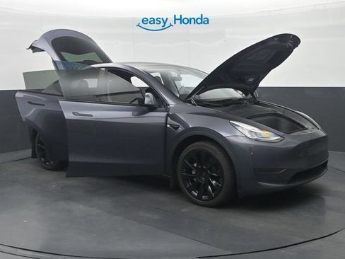 Used 2023 Tesla Model Y Long Range AWD/4WD image 33