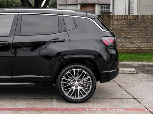 Used 2022 Jeep Compass Limited w/ Elite Group image 23