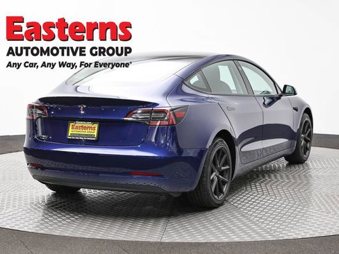 Used 2023 Tesla Model 3 Standard Range image 6