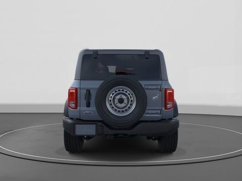 New 2025 Ford Bronco Base image 5