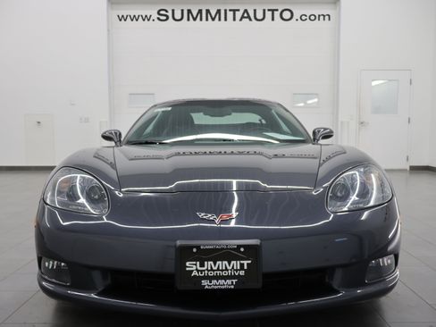 Used 2009 Chevrolet Corvette Coupe w/ Preferred Equipment Group RWD image 17