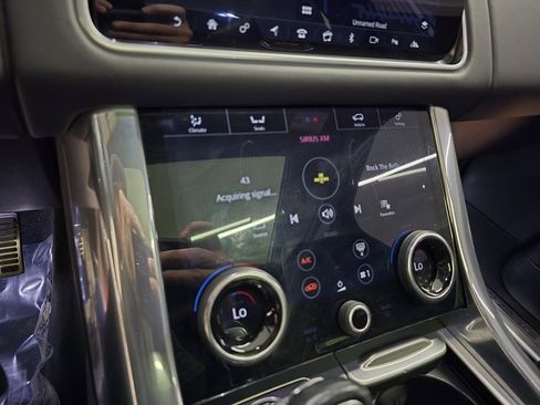 Used 2022 Land Rover Range Rover Sport SVR image 34