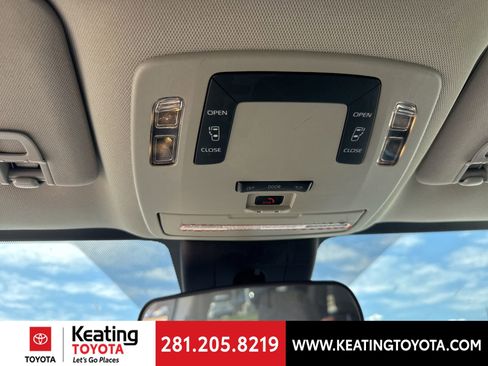 Used 2021 Toyota Sienna LE FWD image 20