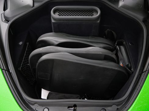 Used 2024 McLaren 750S Spider RWD image 32