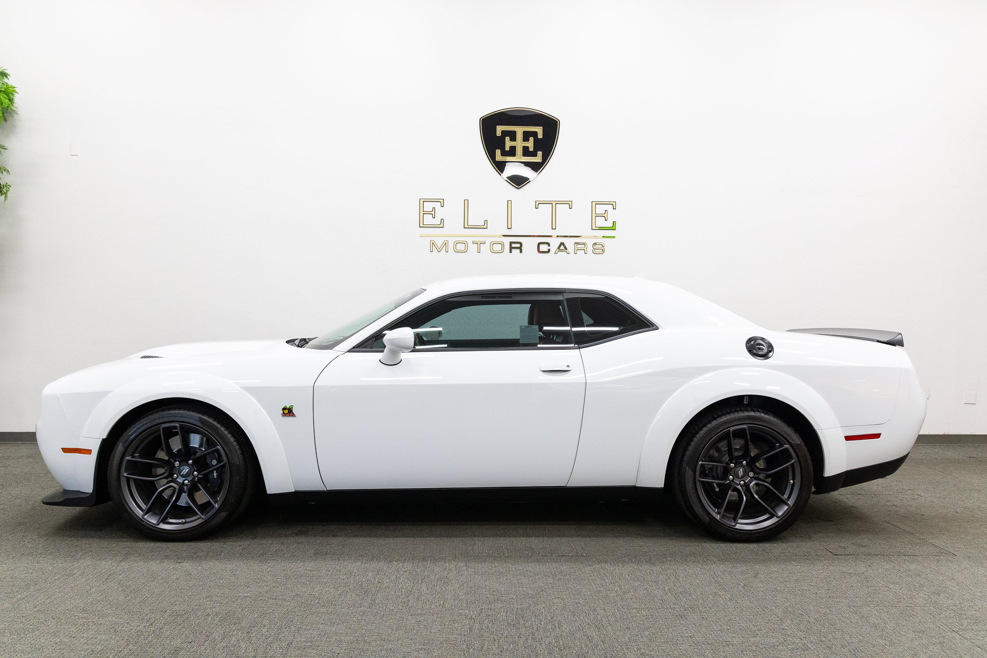 Used 2020 Dodge Challenger R/T Scat Pack RWD image 2