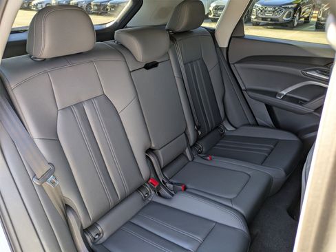 New 2025 Audi Q5 Premium Plus image 11
