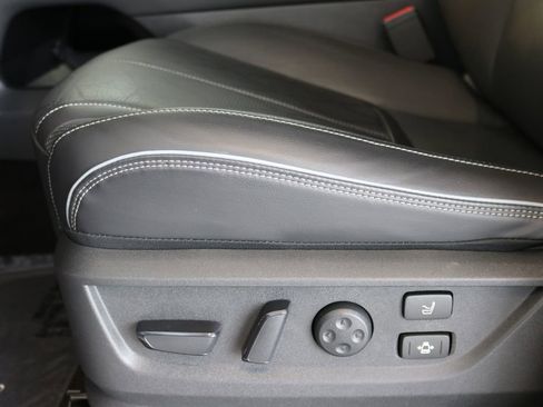 Certified 2025 INFINITI QX80 Sensory image 16