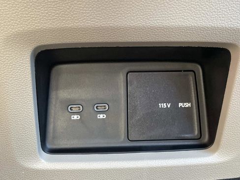 New 2026 Volkswagen Atlas SE FWD image 15