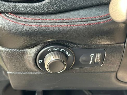 Used 2024 Dodge Durango GT AWD/4WD image 23
