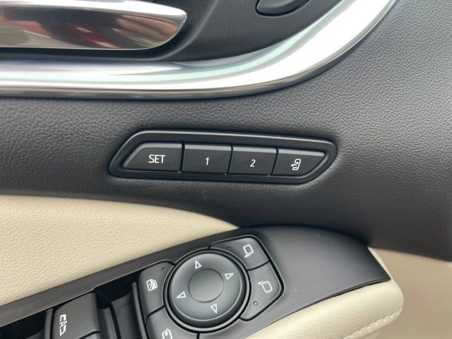 Used 2024 Buick Enclave Premium w/ Experience Buick Package AWD/4WD image 7