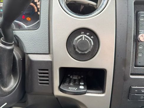 Used 2011 Ford F150 XLT w/ XLT Chrome Pkg image 25