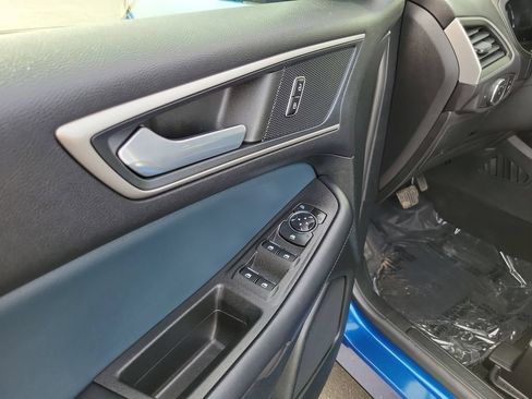 Certified 2023 Ford Edge SEL w/ Sport Appearance Package AWD/4WD image 7