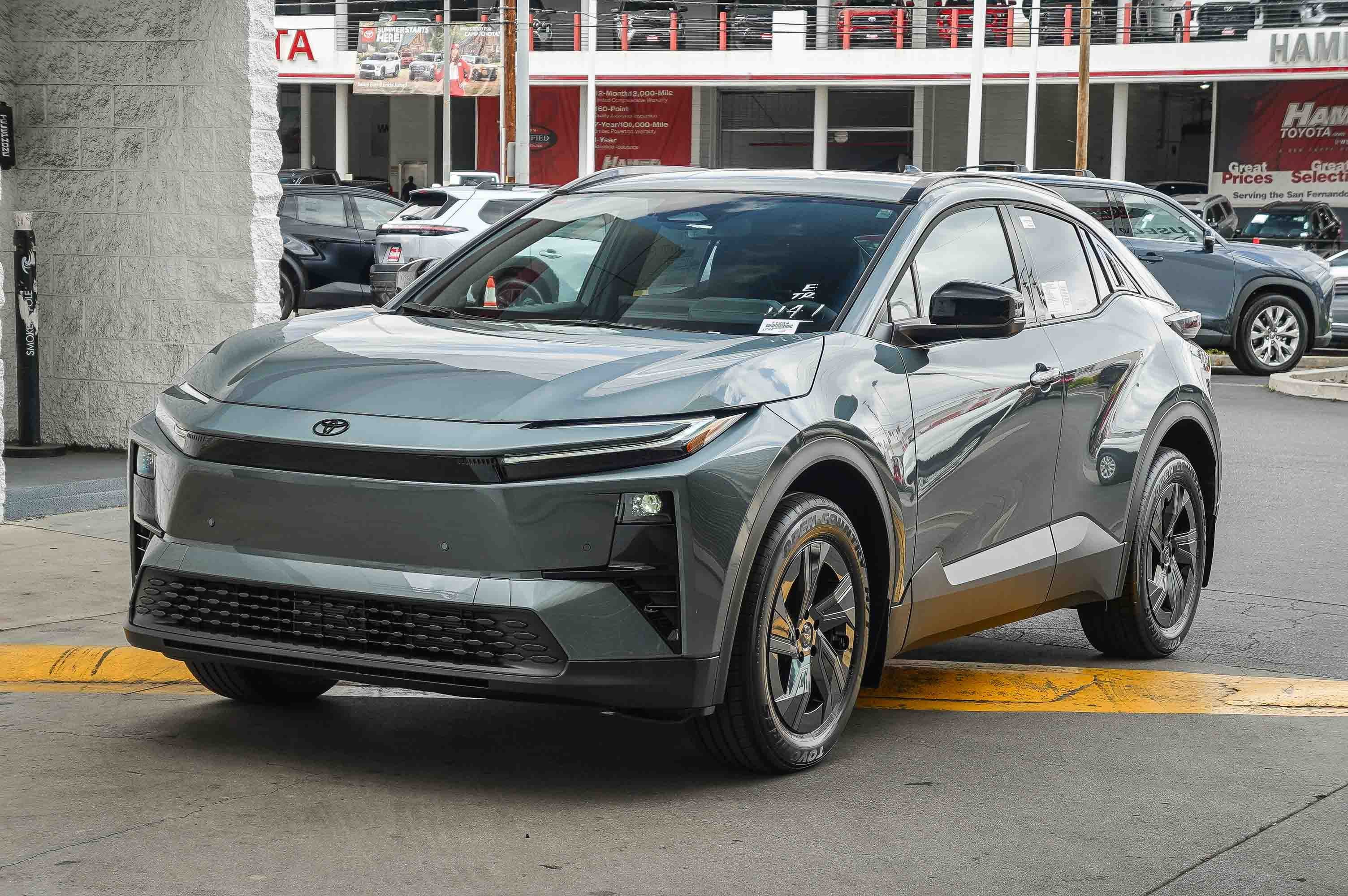 New 2026 Toyota C-HR AWD/4WD image 3