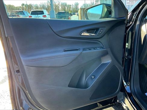 Used 2024 Chevrolet Equinox RS image 19