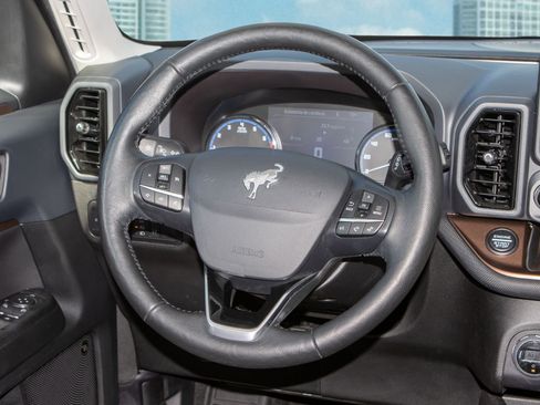 Used 2021 Ford Bronco Sport Outer Banks w/ Outer Banks Package (96D) image 20